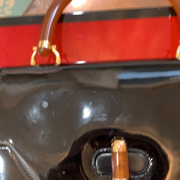 Gucci patent handbag *Authentic - Picture 9 of 15